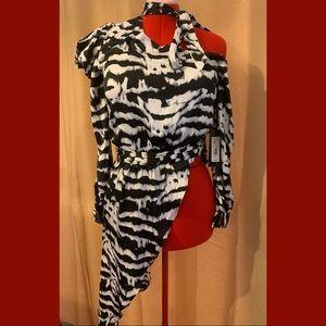 COPY - NY&CO/New-Asymmetrical Zebra Print Shirt